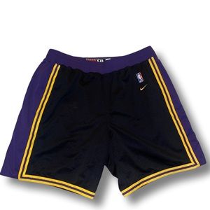 Rare vintage Lakers team shorts (year ‘61)